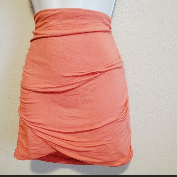 Free People She's All That Pink Coral Mini Skirt - Size Large Runched Sides - Picture 3 of 5
